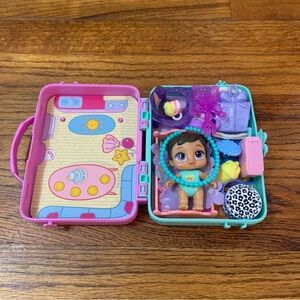 Baby Alive Foodie Cuties Toy Set Lunchbox Style Case Doll bed blanket, highchair